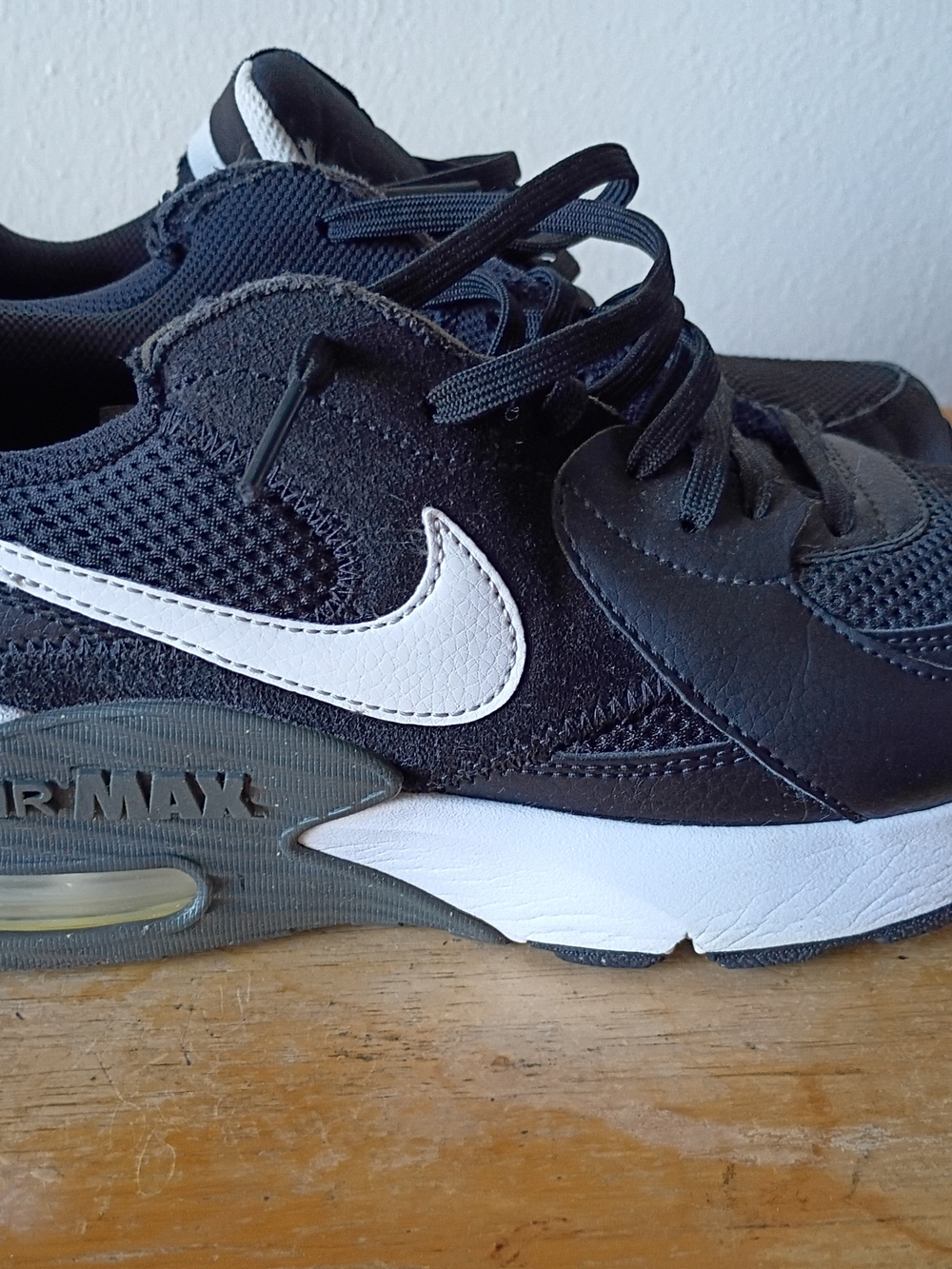 MENS NIKE SZ 9' Air Max Black/White Lightweight Sneaker